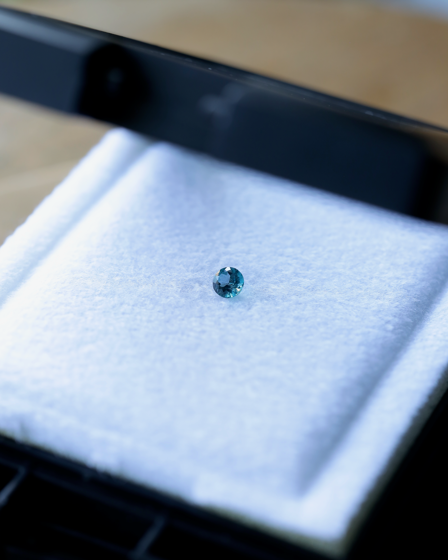 グランディディエライト　ルース　0.16ct