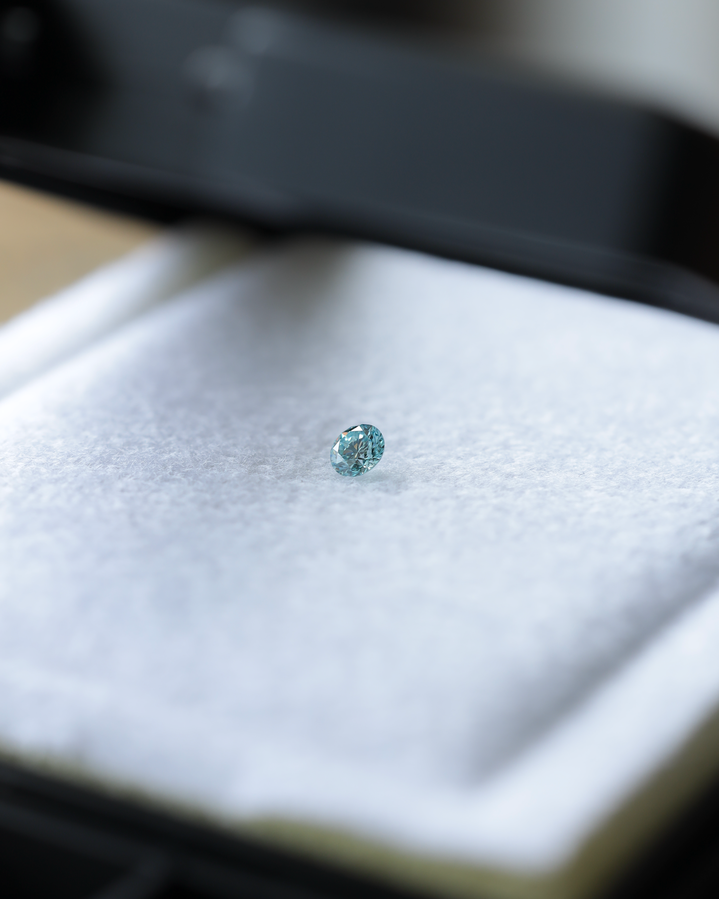 アイスブルーダイヤモンド　ルース　0.11ct