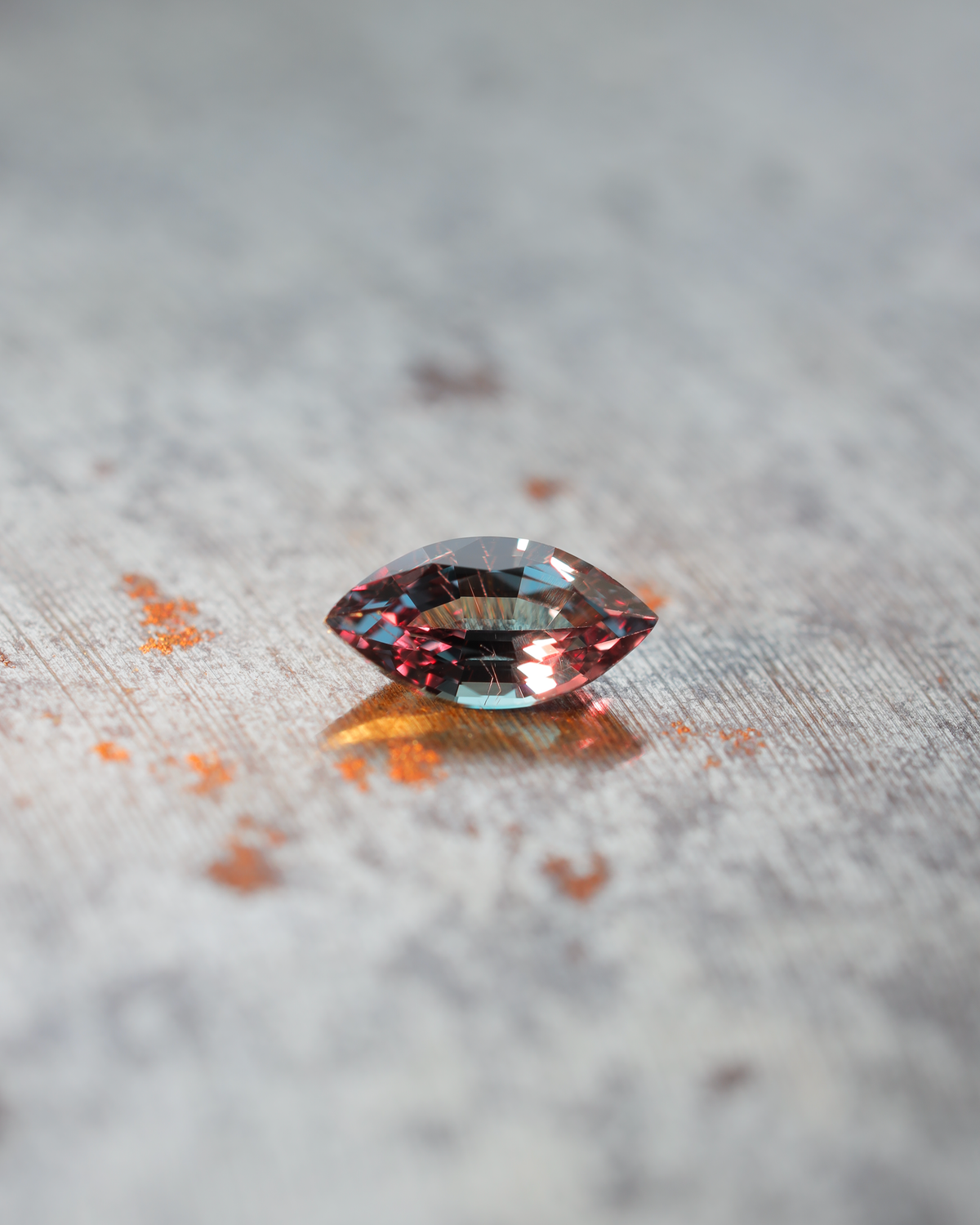 ベキリーブルーガーネット　ルース　0.30ct