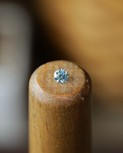 アイスブルーダイヤモンド　ルース　0.11ct
