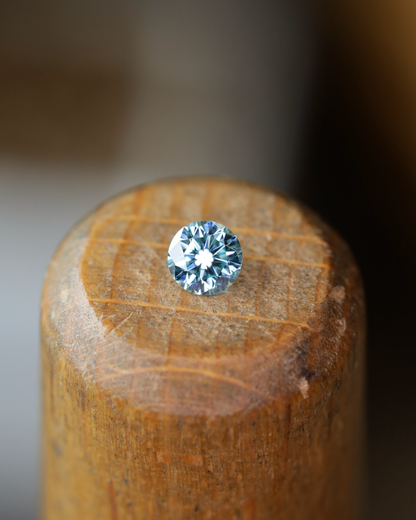 アイスブルーダイヤモンド　ルース　0.11ct