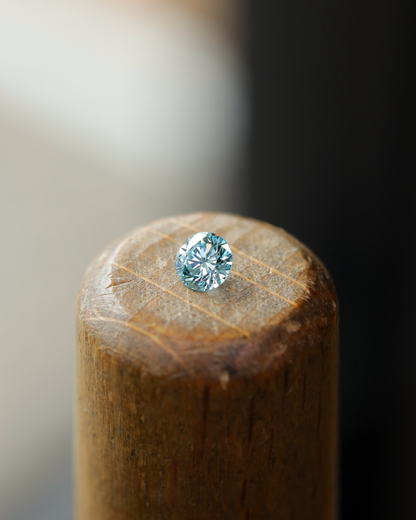 アイスブルーダイヤモンド　ルース　0.11ct