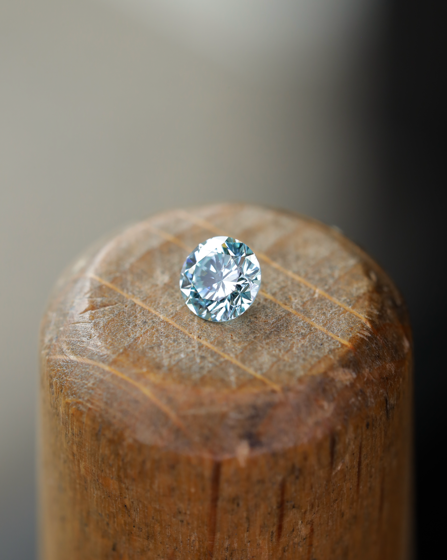 アイスブルーダイヤモンド　ルース　0.11ct