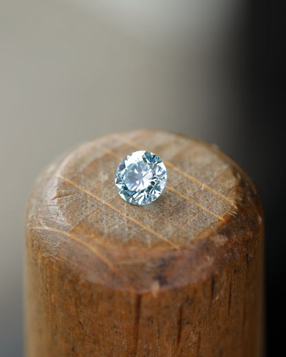 アイスブルーダイヤモンド　ルース　0.11ct