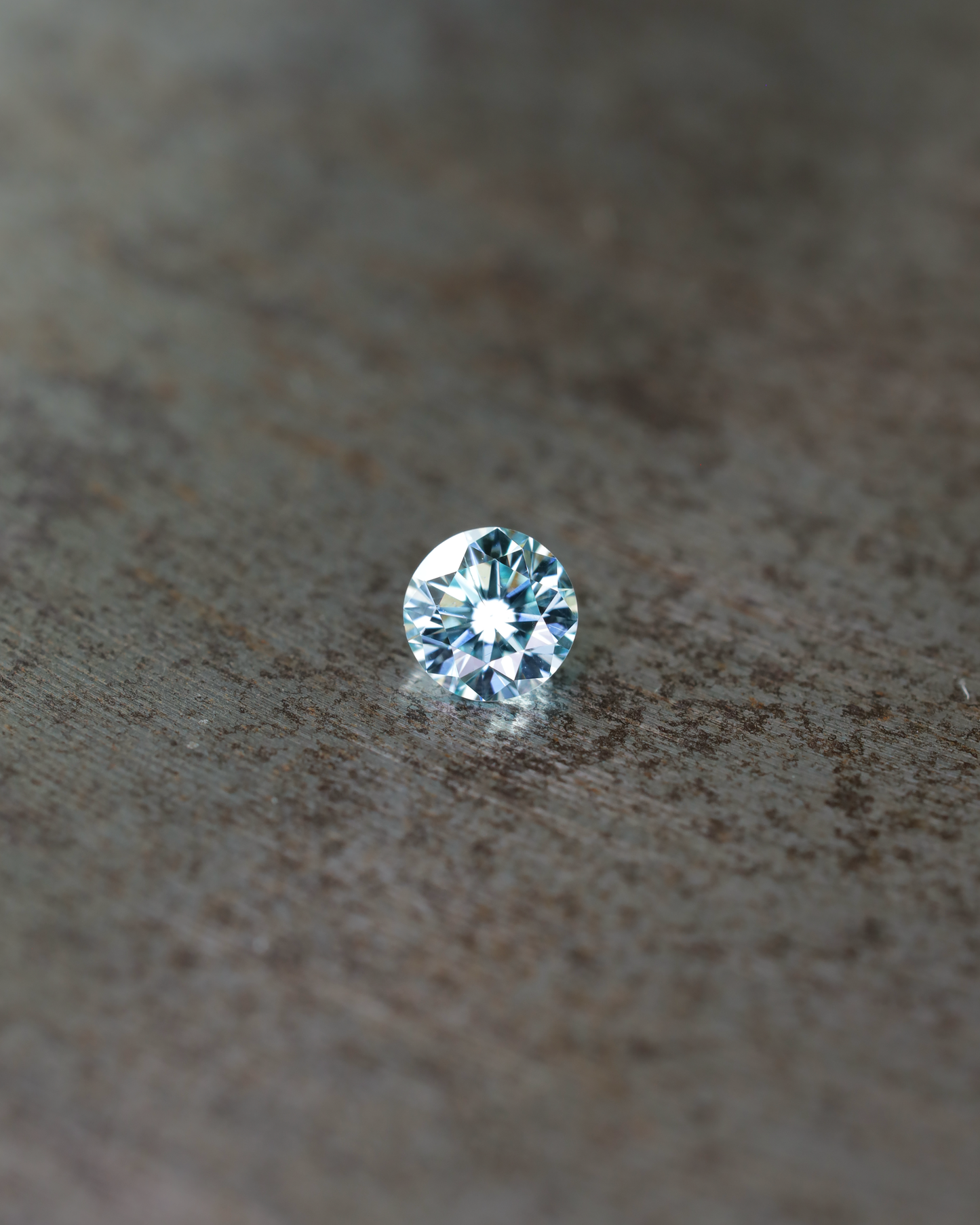 アイスブルーダイヤモンド　ルース　0.11ct