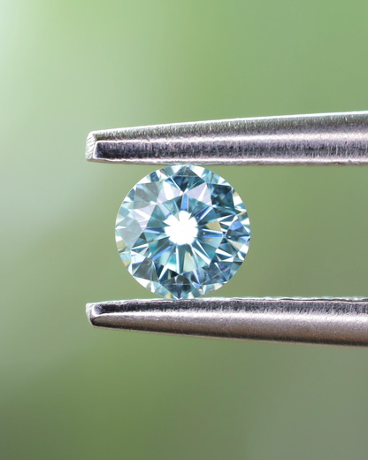 アイスブルーダイヤモンド　ルース　0.11ct