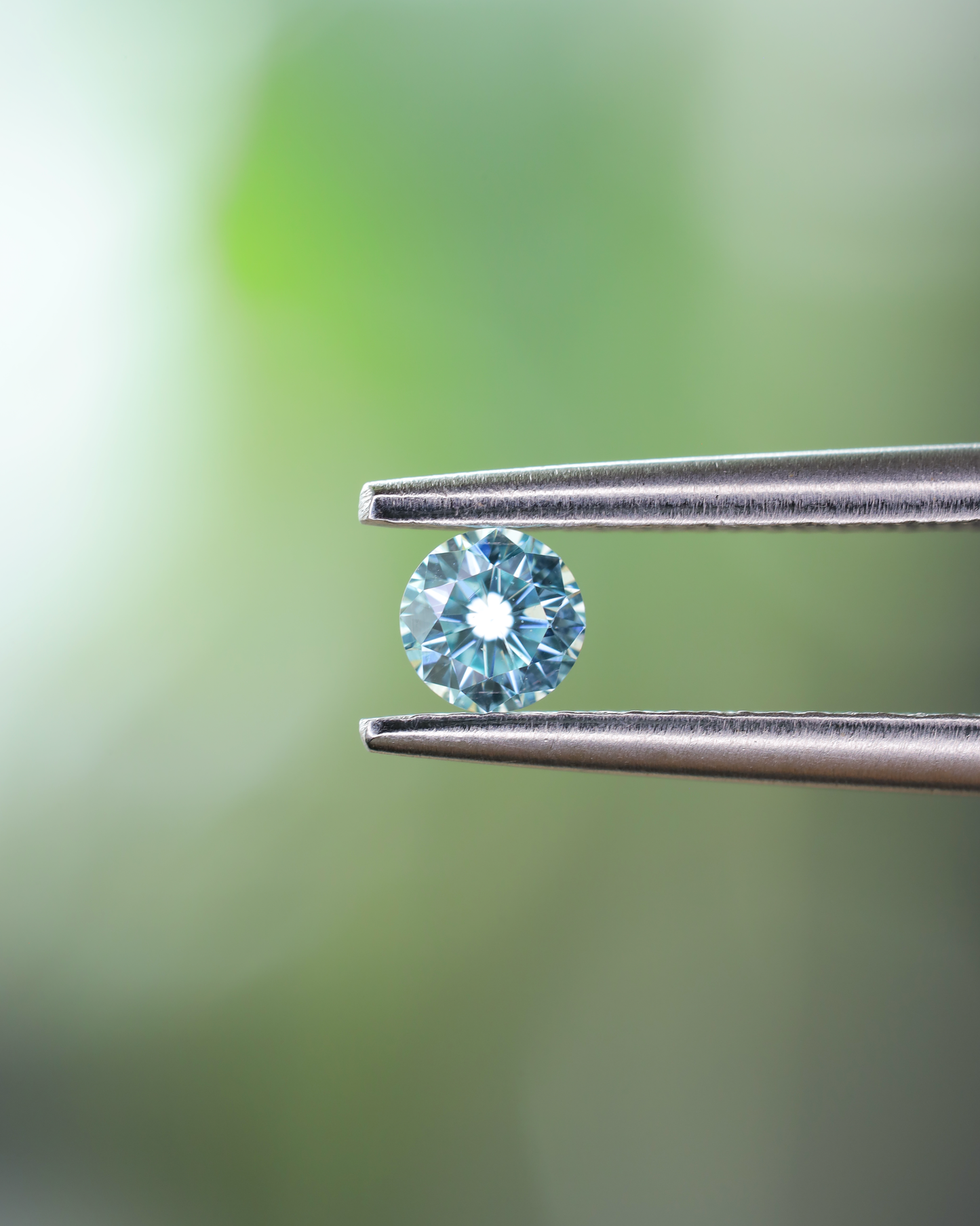 アイスブルーダイヤモンド　ルース　0.11ct