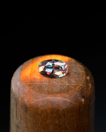 アレキサンドライト　ルース　0.26ct