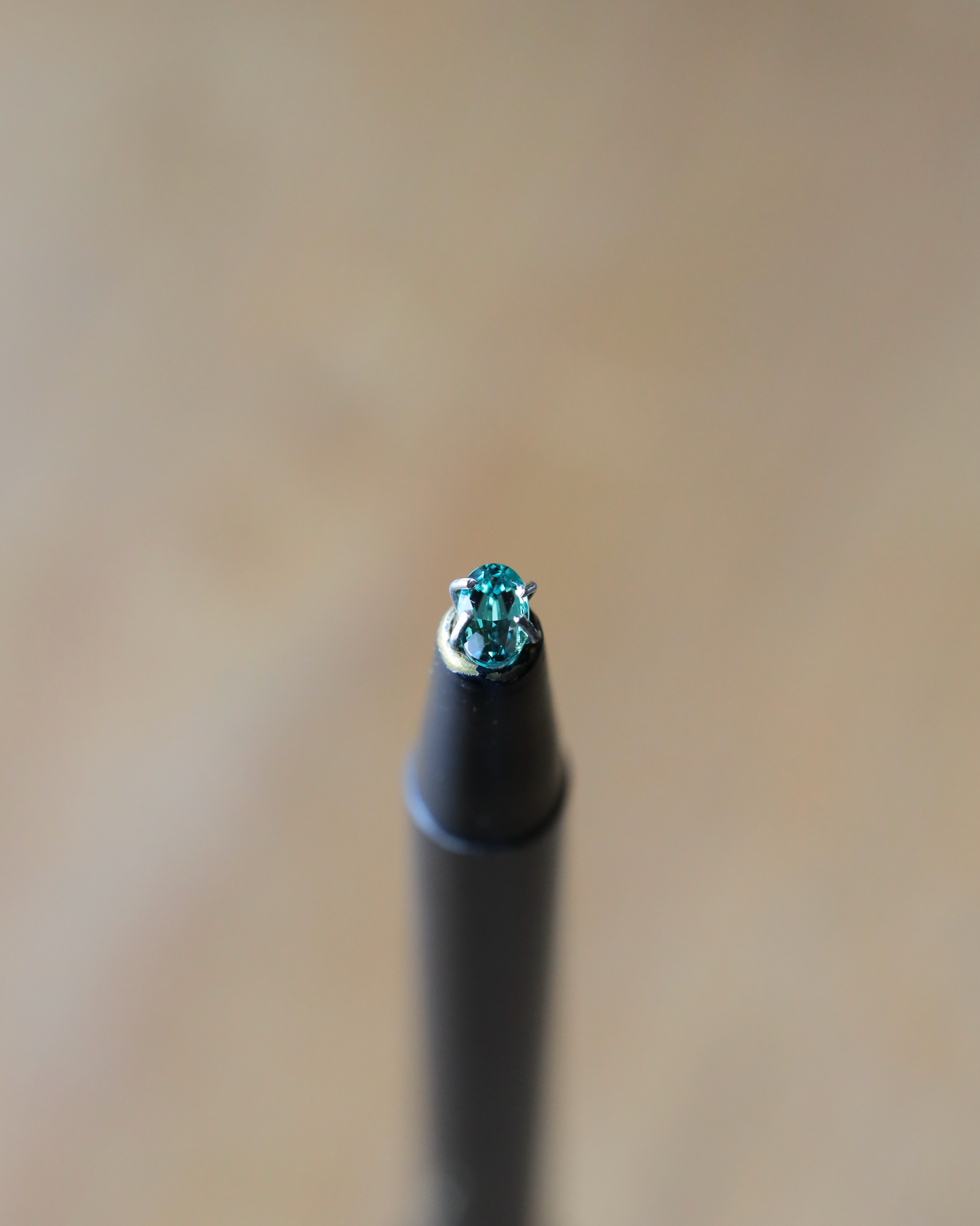 アレキサンドライト　ルース　0.26ct