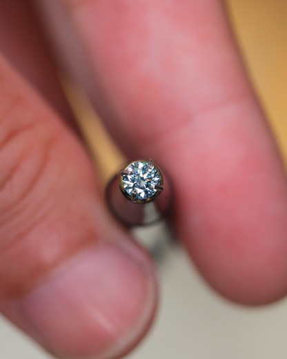 アイスブルーダイヤモンド　ルース　0.2ct