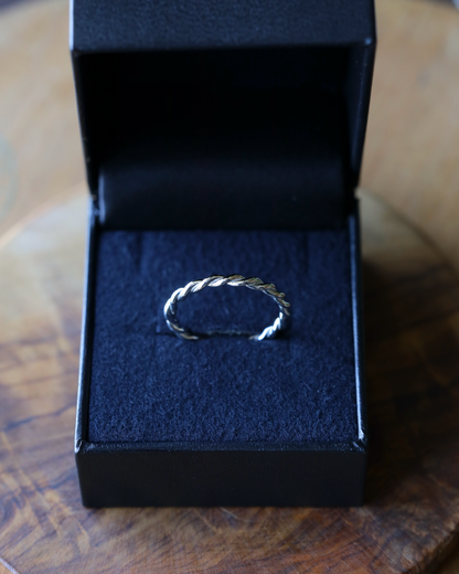 【店主手作り】Pt900しめ縄リング