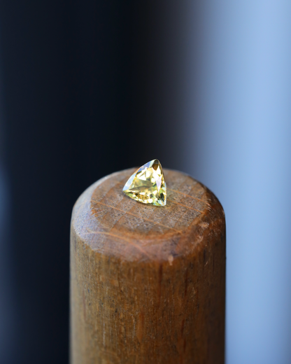 イエロートルマリン　ルース　0.22ct