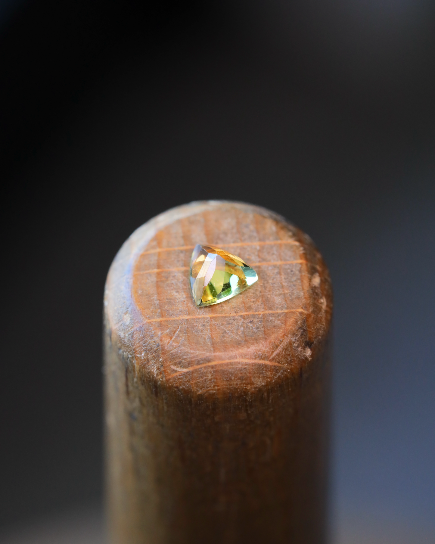 イエロートルマリン　ルース　0.22ct