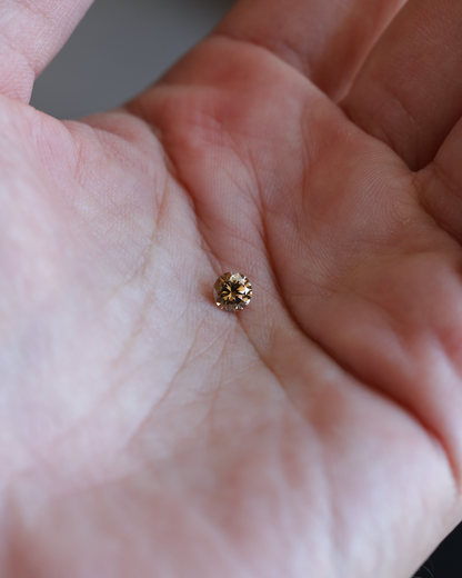ブラウンダイヤモンド　ルース　0.53ct