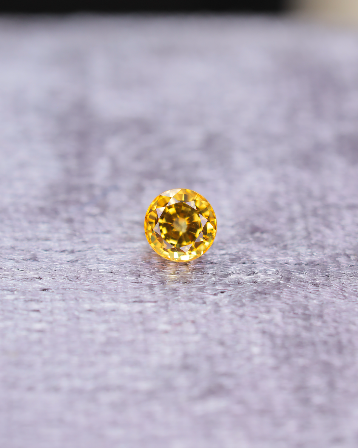 イエローサファイア　ルース　0.50ct