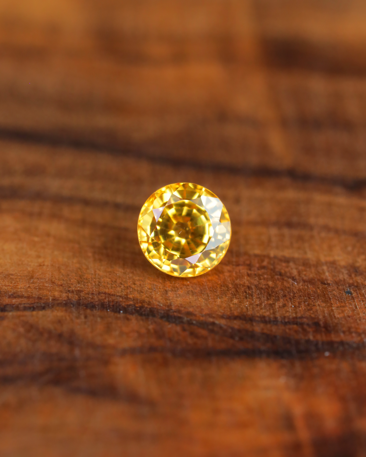 イエローサファイア　ルース　0.50ct
