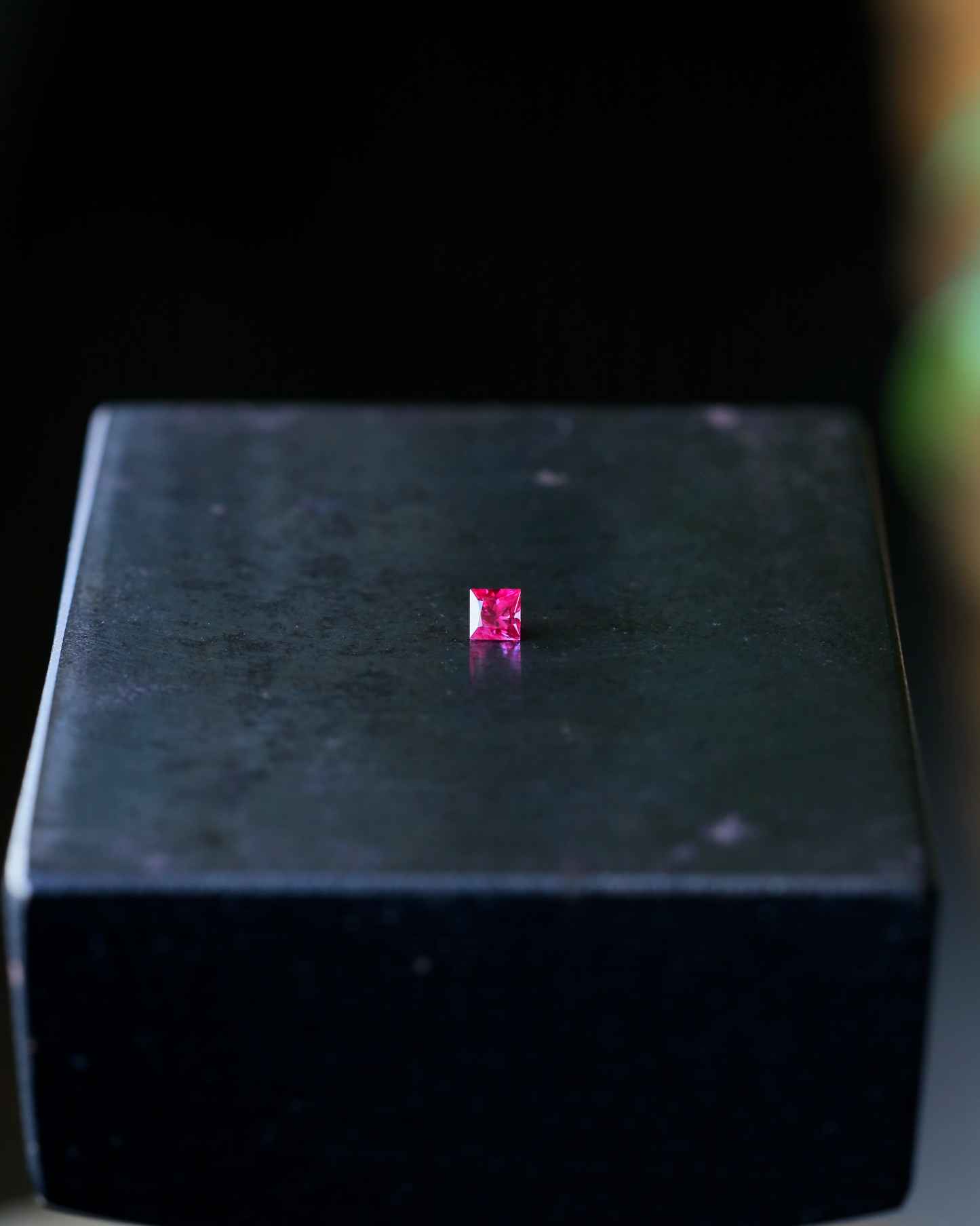 ルビー　ルース　0.34ct