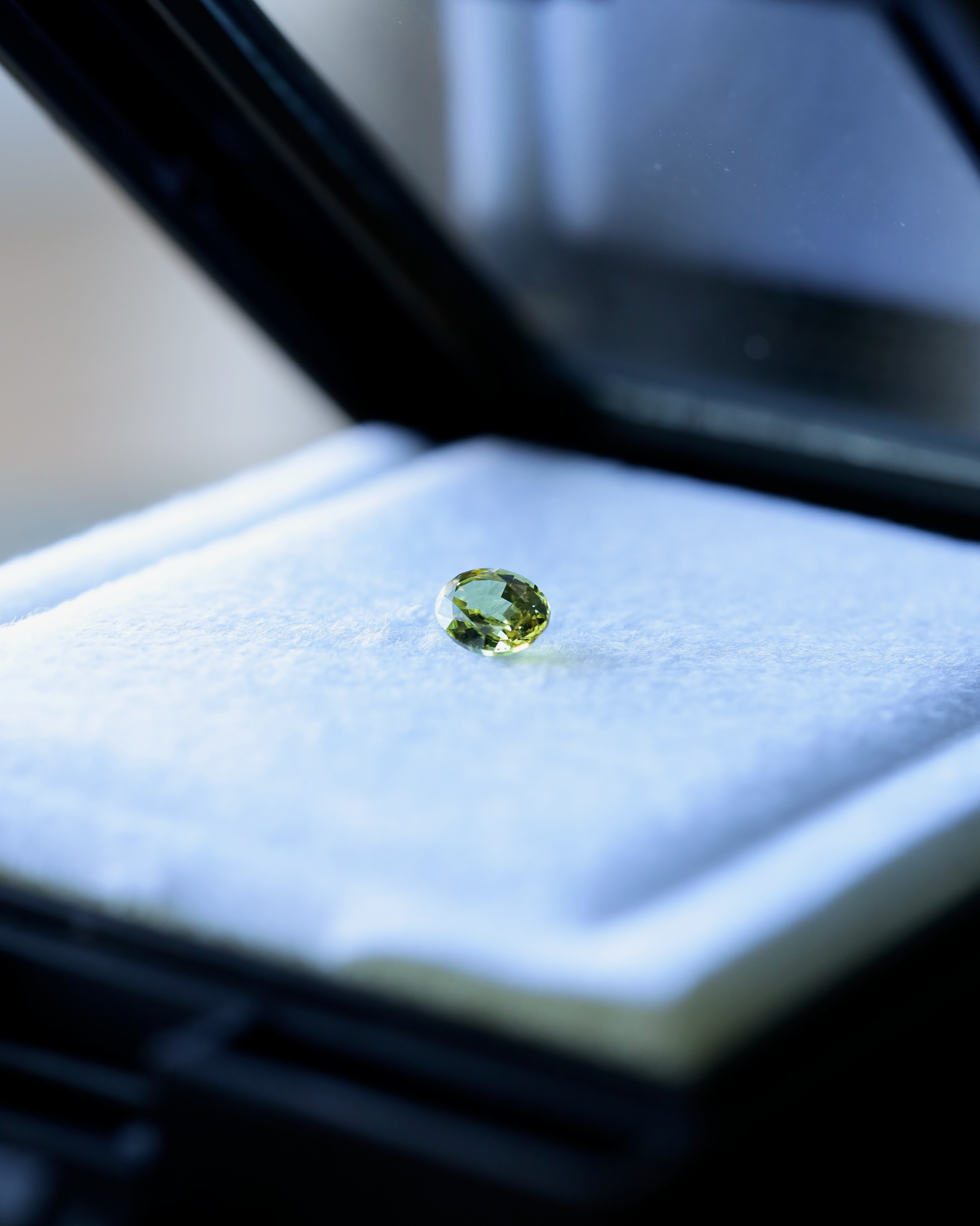 イエローサファイア　ルース　0.7ct