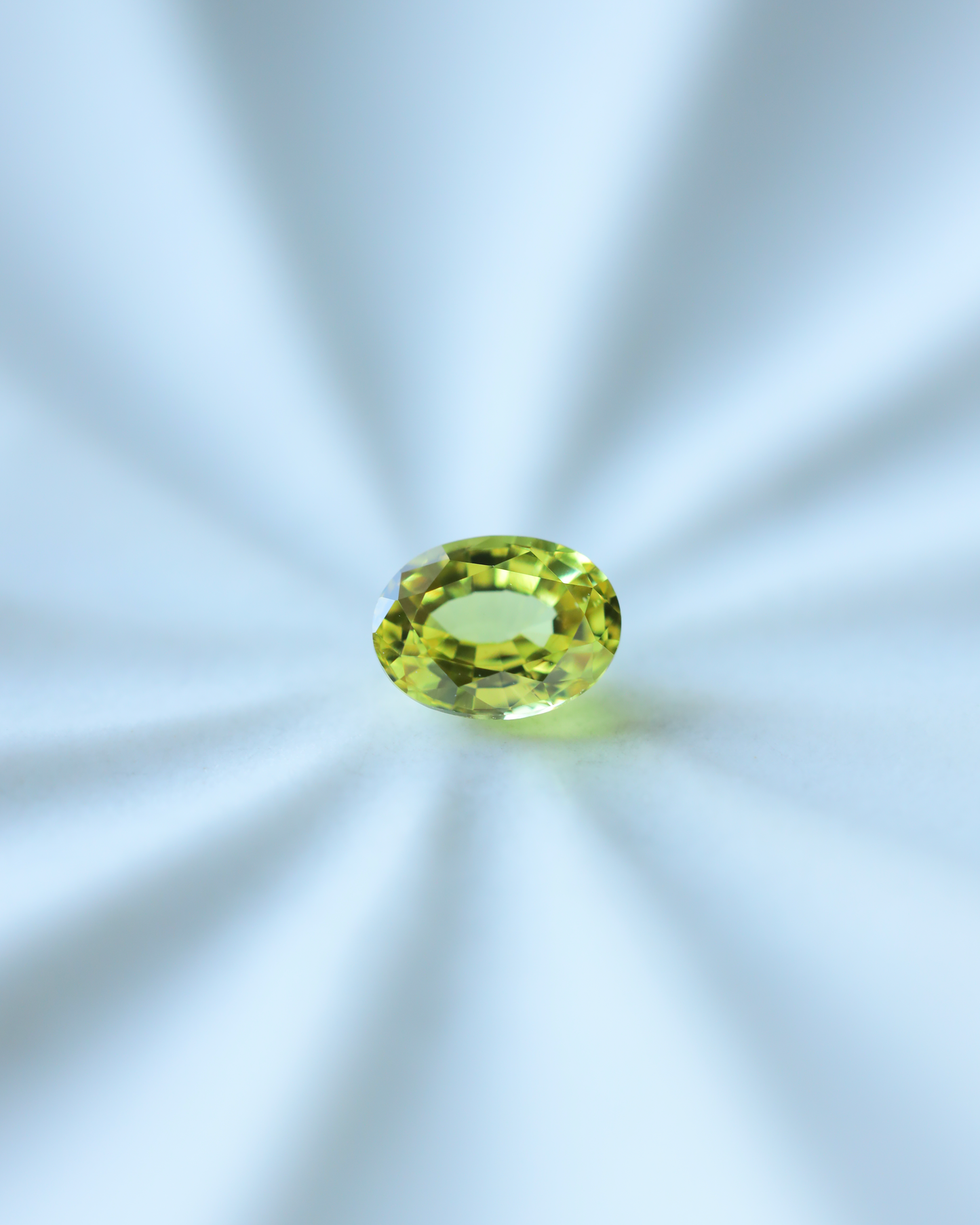 イエローサファイア　ルース　0.7ct