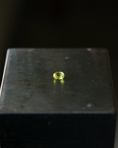 イエローサファイア　ルース　0.7ct