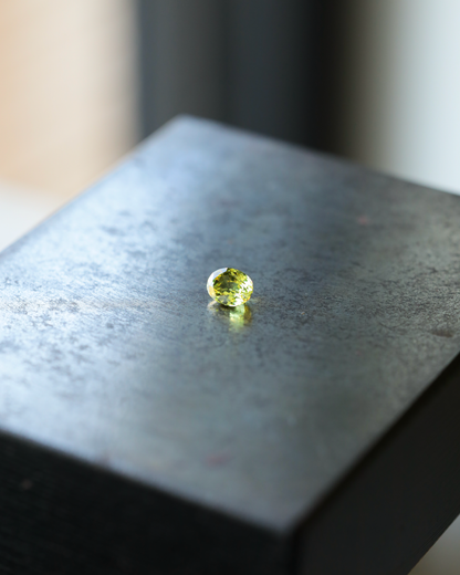 イエローサファイア　ルース　0.7ct