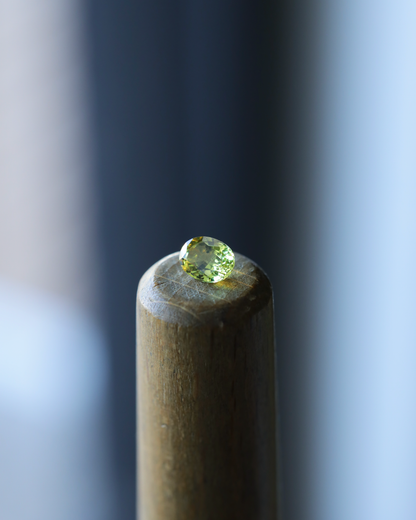イエローサファイア　ルース　0.7ct