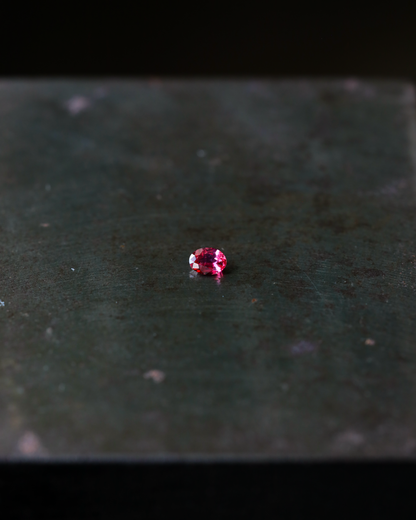 非加熱ピジョンブラッドルビー　ルース　0.23ct