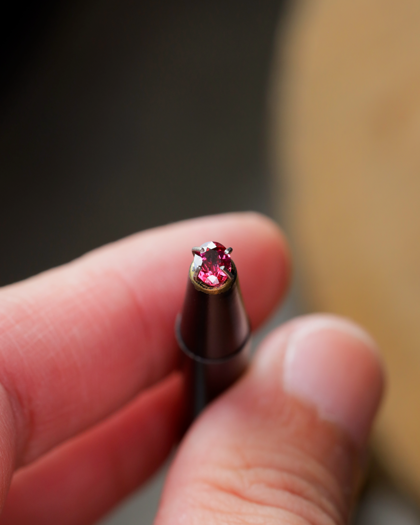 非加熱ピジョンブラッドルビー　ルース　0.23ct