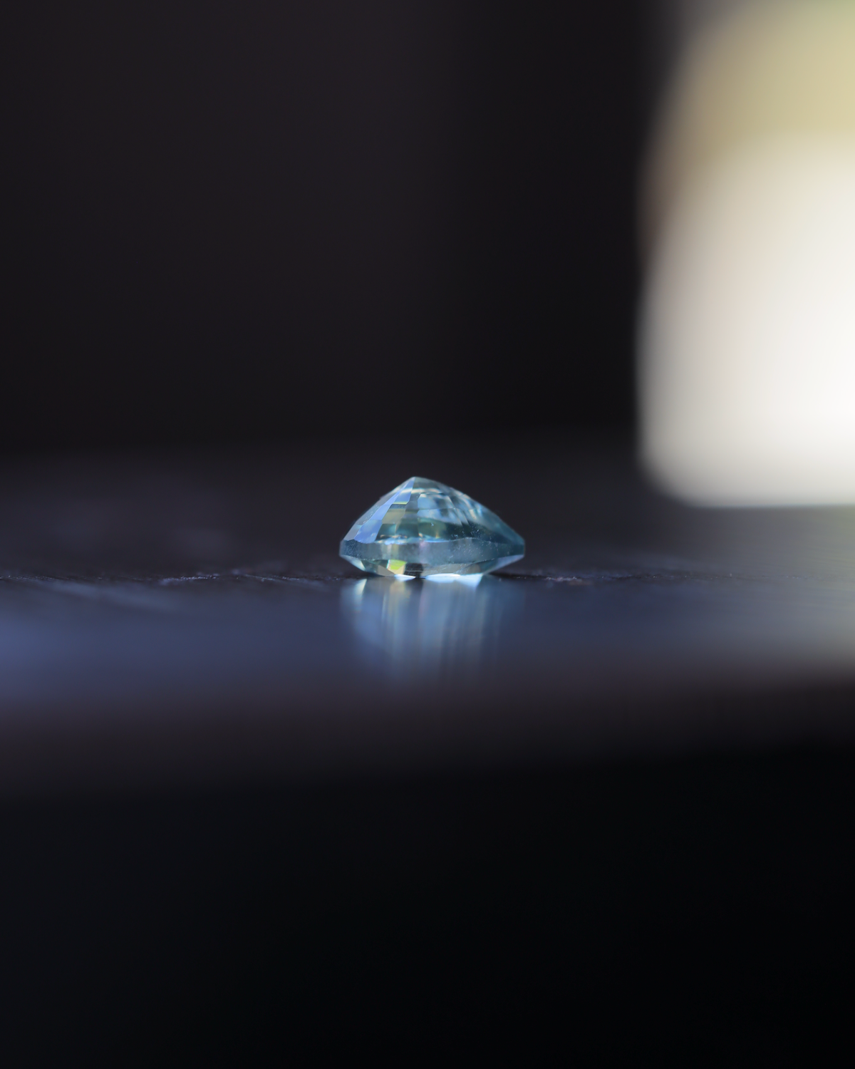 バイカラーサファイア　ルース　0.42ct