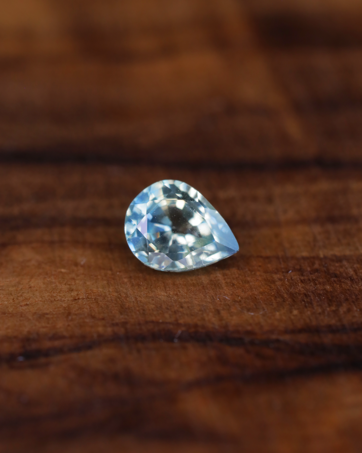 バイカラーサファイア　ルース　0.42ct