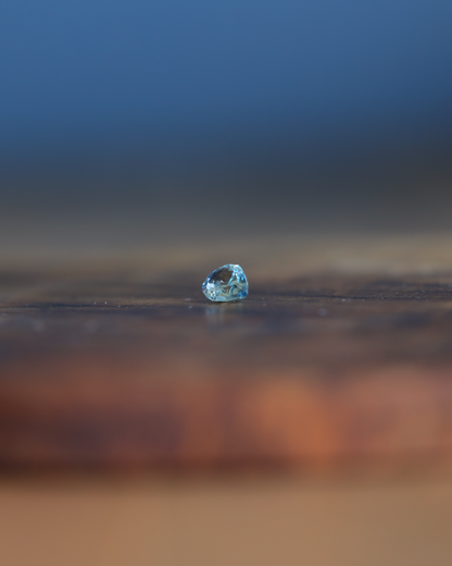 バイカラーサファイア　ルース　0.42ct
