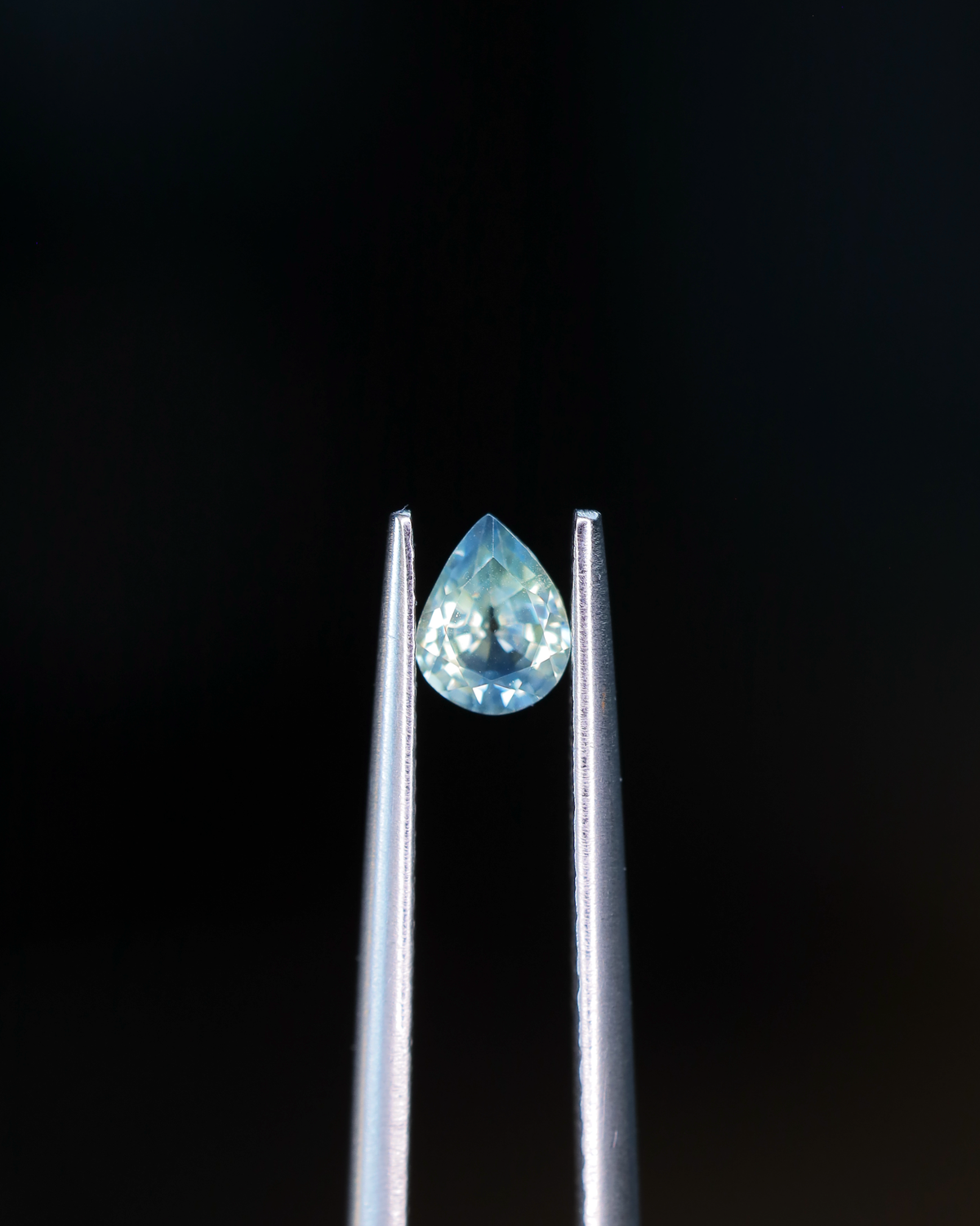 バイカラーサファイア　ルース　0.42ct