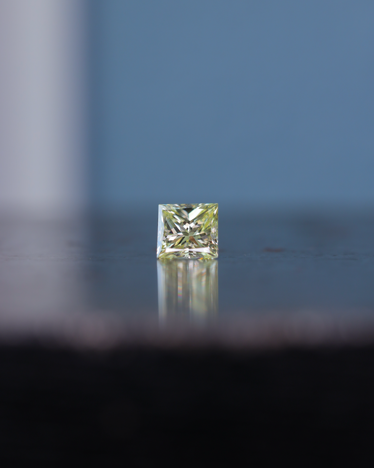 ライトイエローダイヤモンド　ルース　0.598ct
