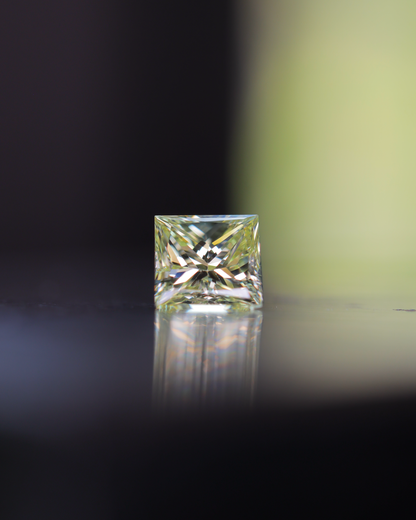 ライトイエローダイヤモンド　ルース　0.598ct
