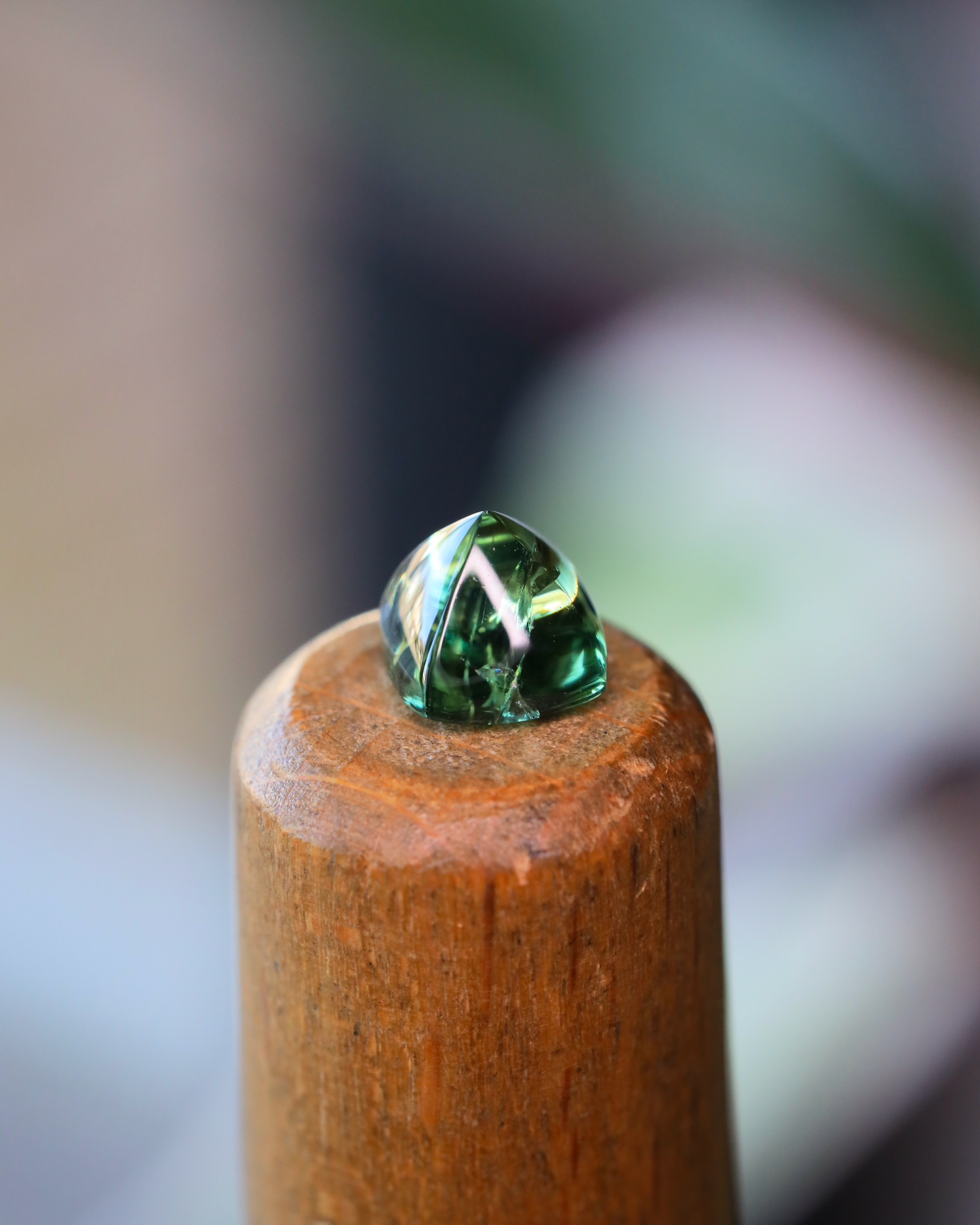グリーンアパタイト　ルース　1.58ct