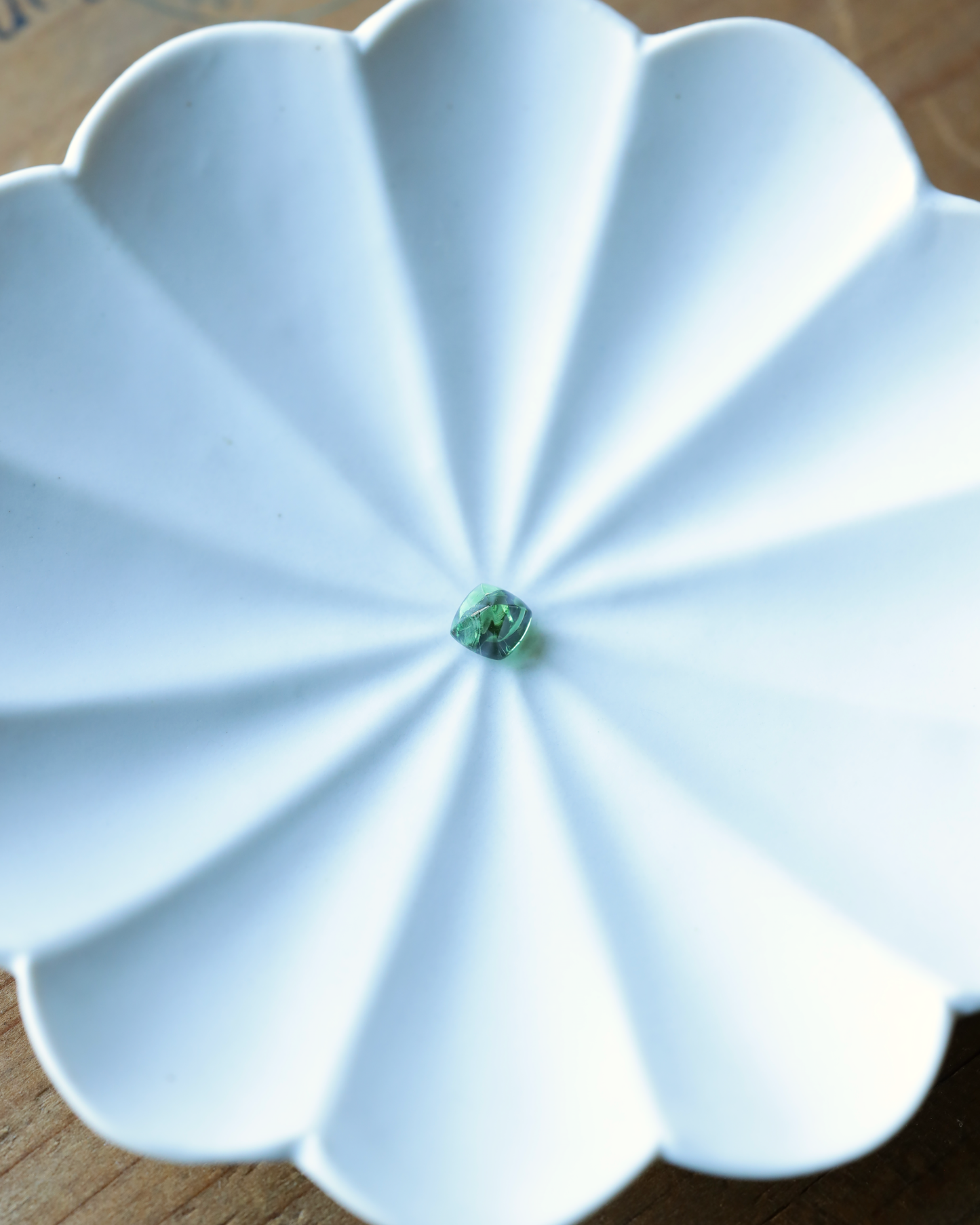 グリーンアパタイト　ルース　1.58ct