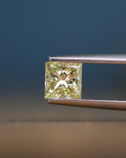 ライトイエローダイヤモンド　ルース　0.598ct
