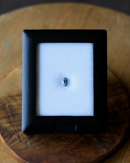 モンタナサファイア　ルース　0.71ct