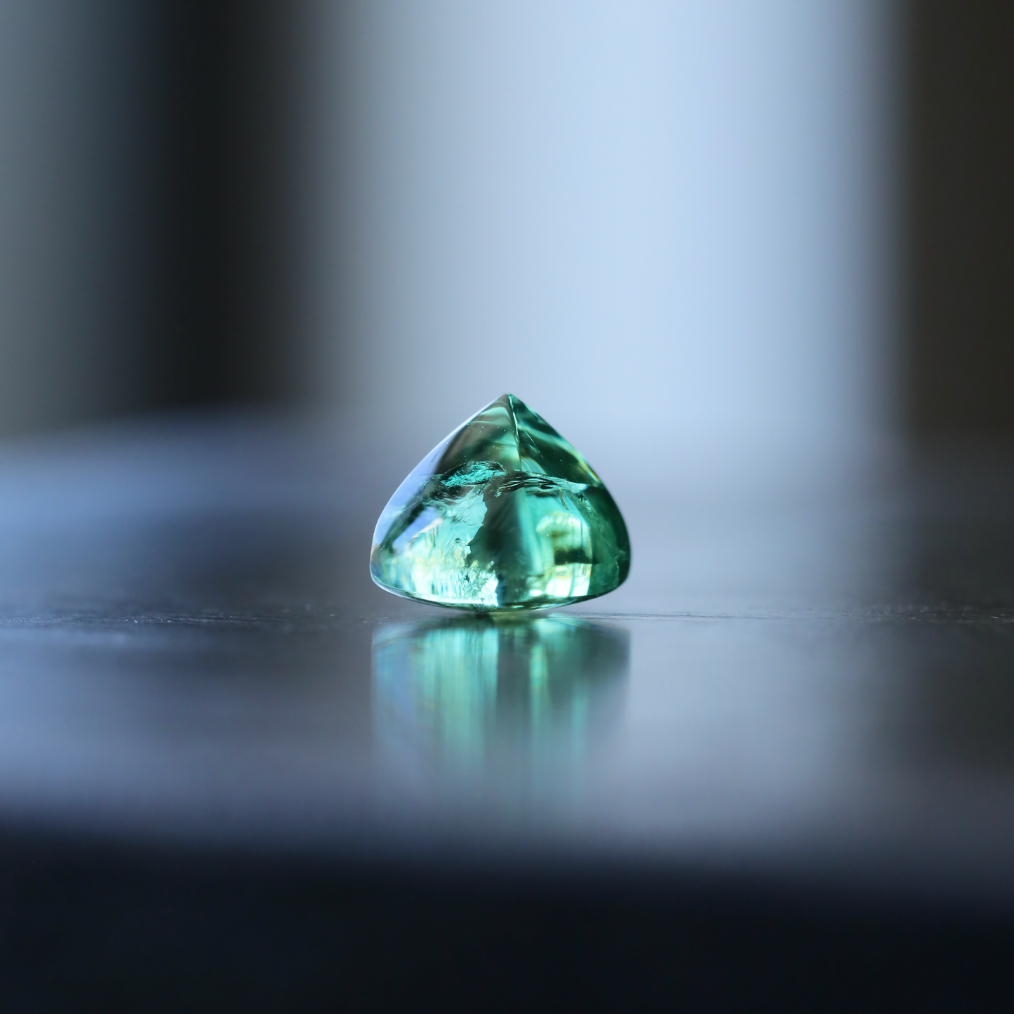 グリーンアパタイト　ルース　1.01ct