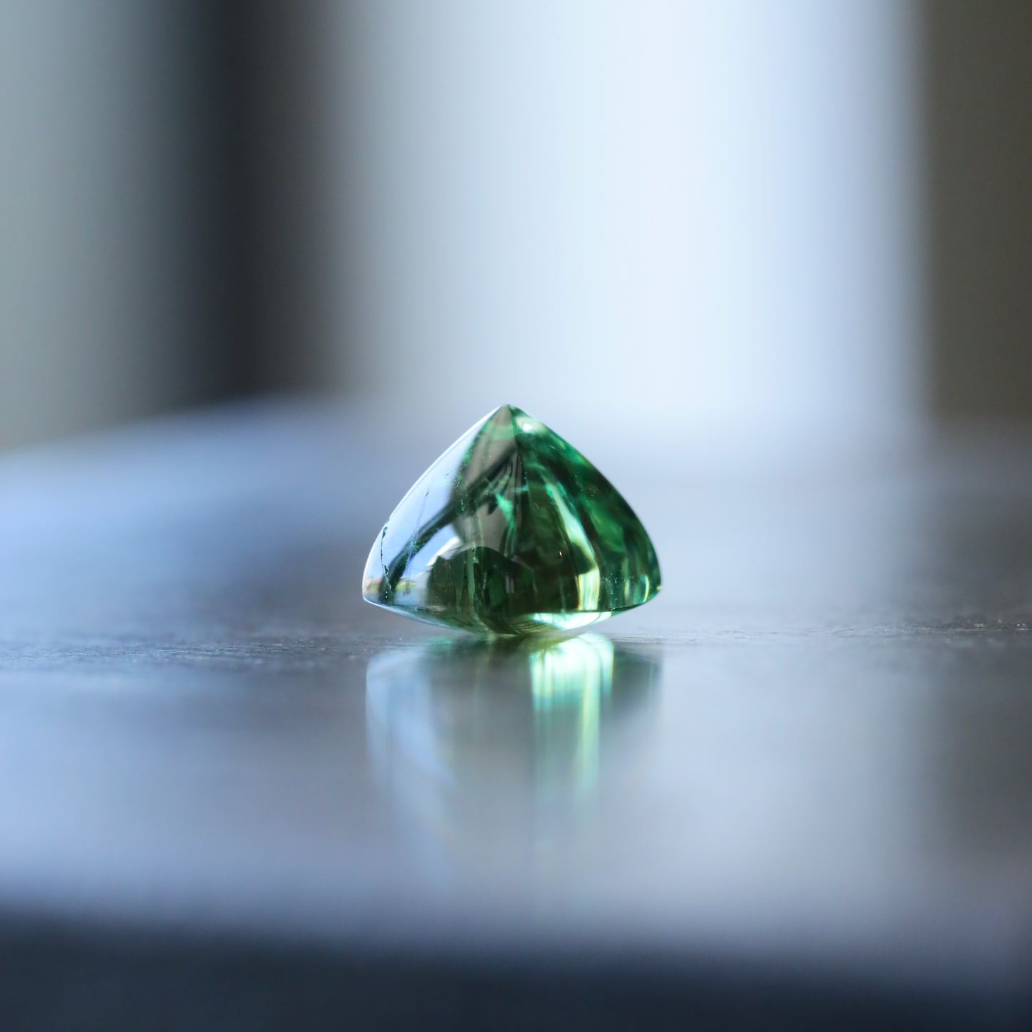 グリーンアパタイト　ルース　1.58ct