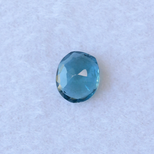 【仕立て必須】ロンドンブルートパーズ　0.61ct