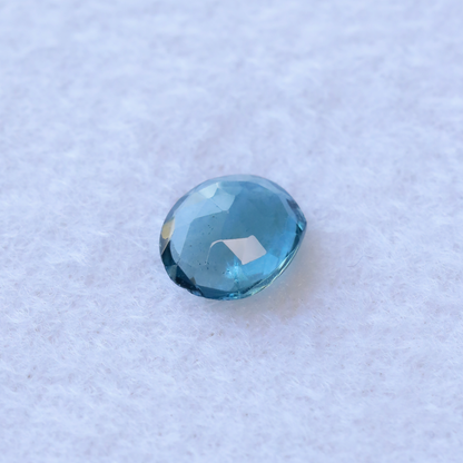 【仕立て必須】ロンドンブルートパーズ　0.61ct