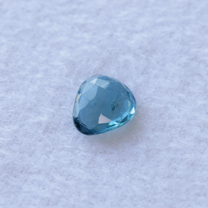 【仕立て必須】ロンドンブルートパーズ　0.74ct