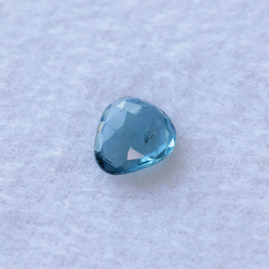 【仕立て必須】ロンドンブルートパーズ　0.74ct