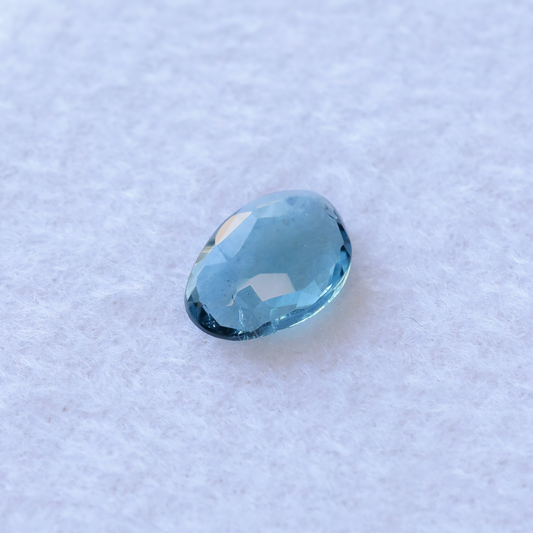 【仕立て必須】ロンドンブルートパーズ　0.87ct