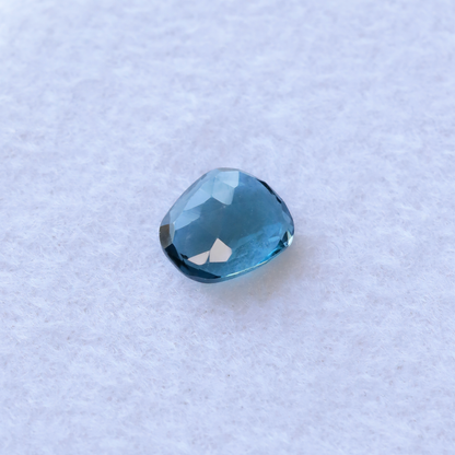【仕立て必須】ロンドンブルートパーズ　1.00ct
