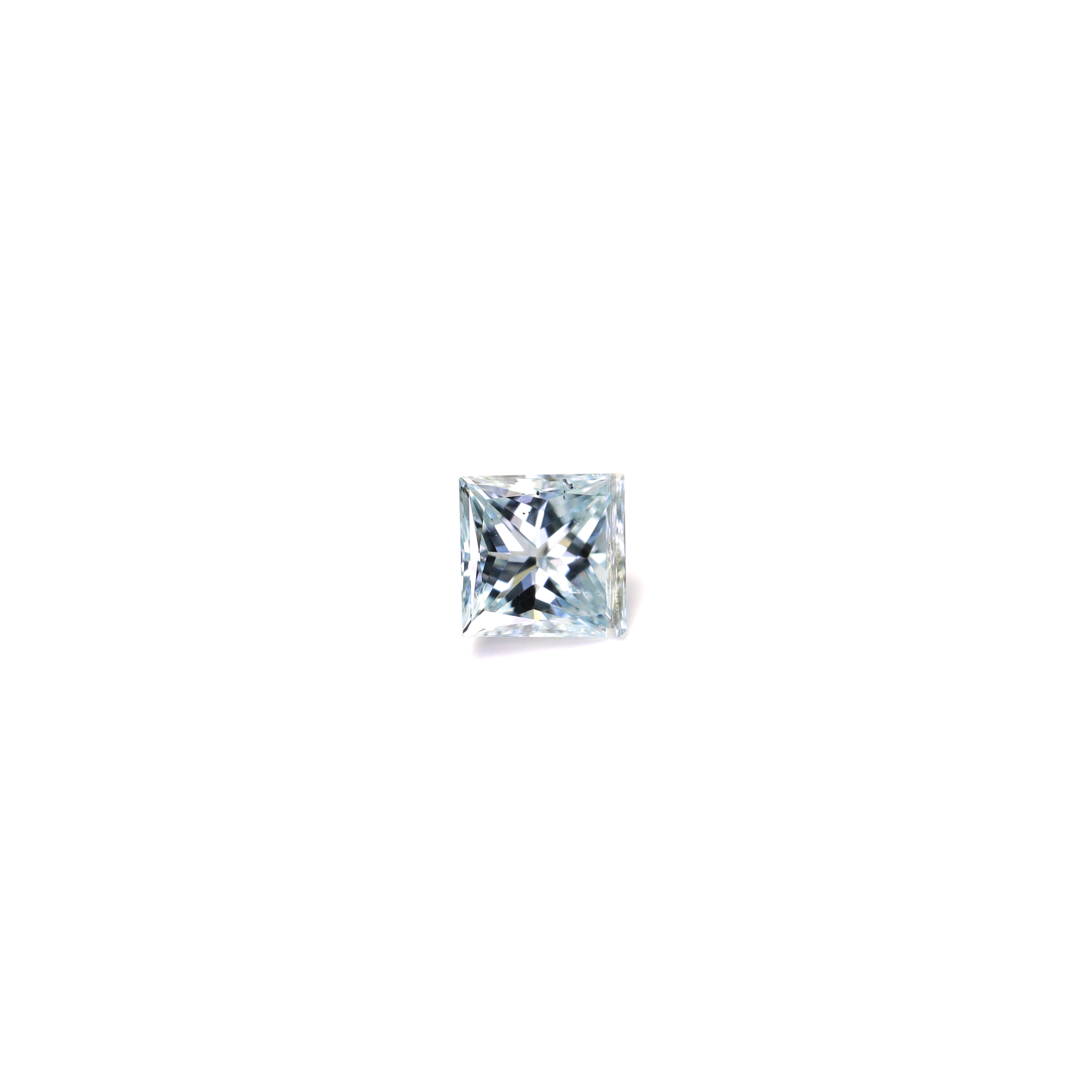 アイスブルーダイヤモンド　ルース　0.15ct