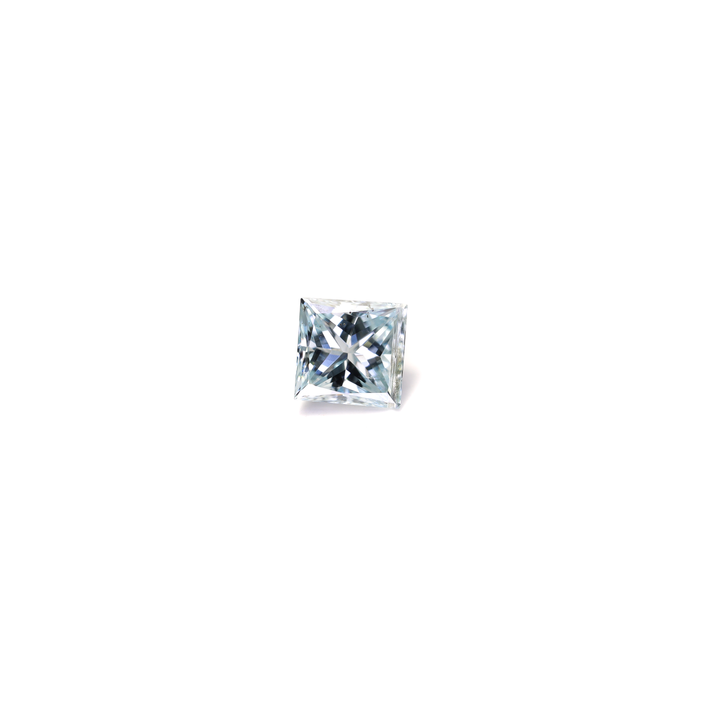 アイスブルーダイヤモンド　ルース　0.15ct