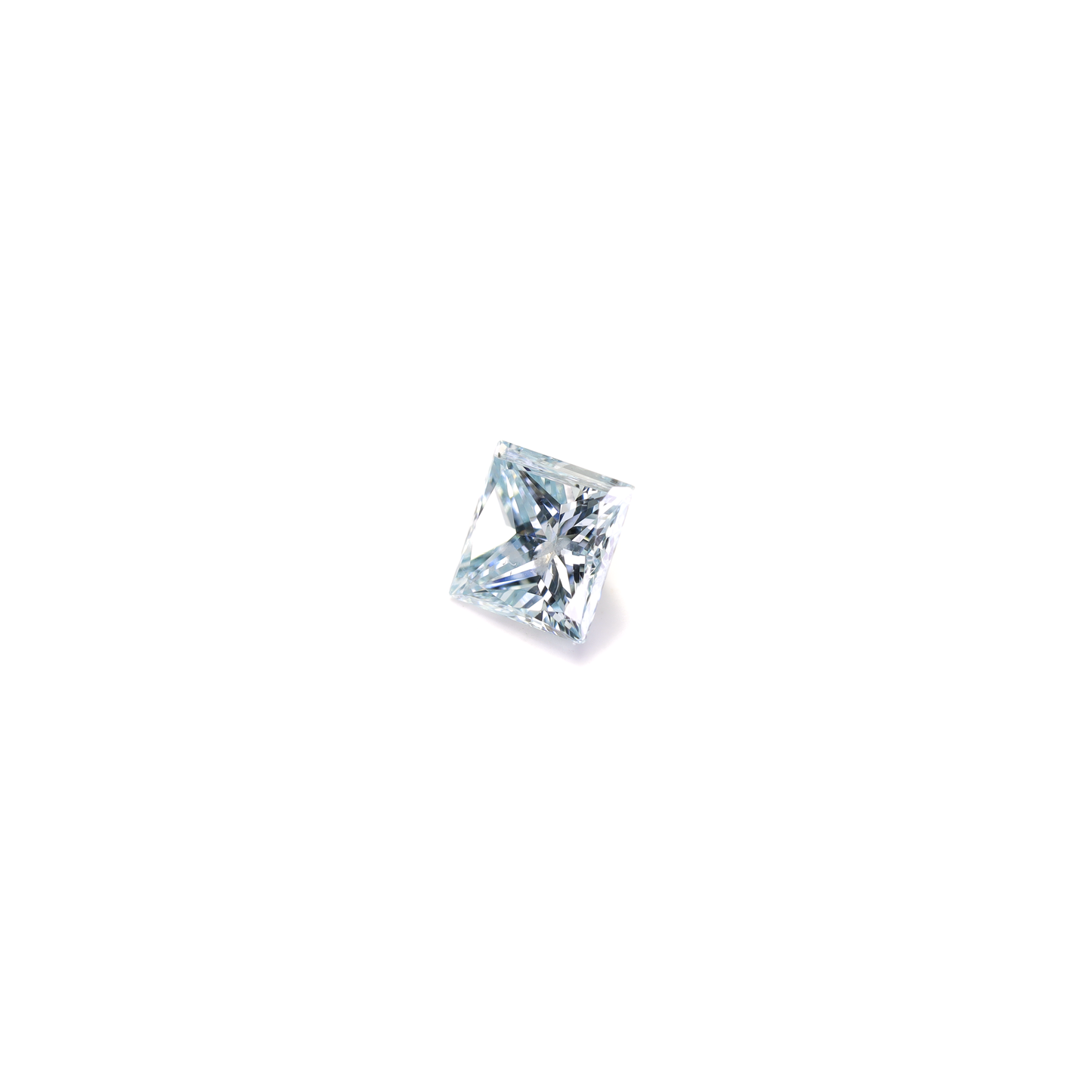 アイスブルーダイヤモンド　ルース　0.15ct
