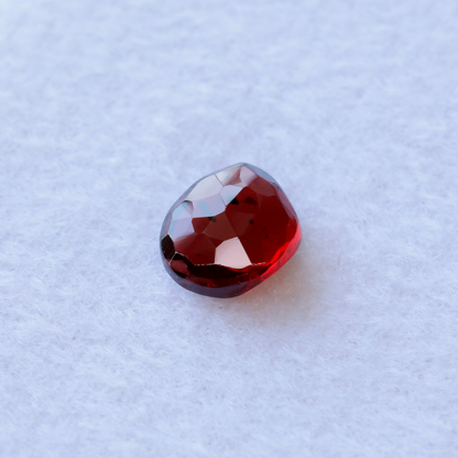 【仕立て必須】ガーネット　1.64ct